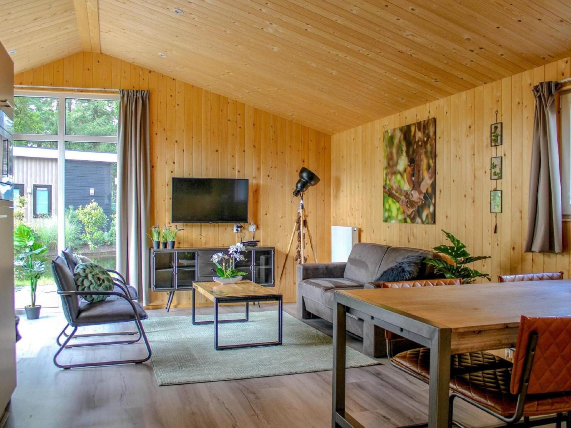 Comfortable Chalet With Combination Microwave Near The Veluwe Hoenderloo Exterior photo